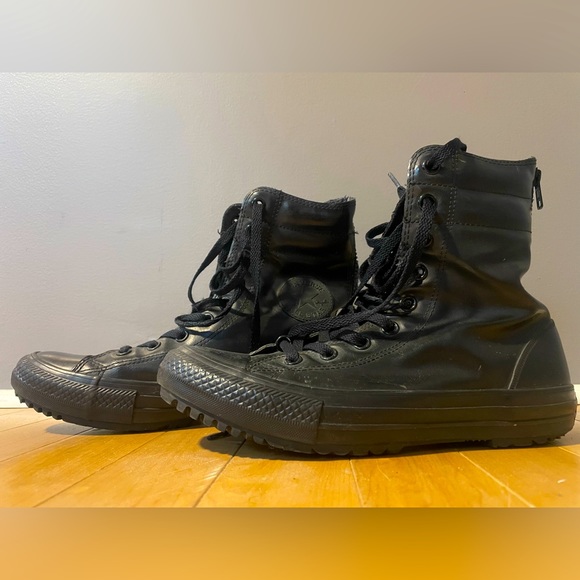 Converse boots - Picture 1 of 2